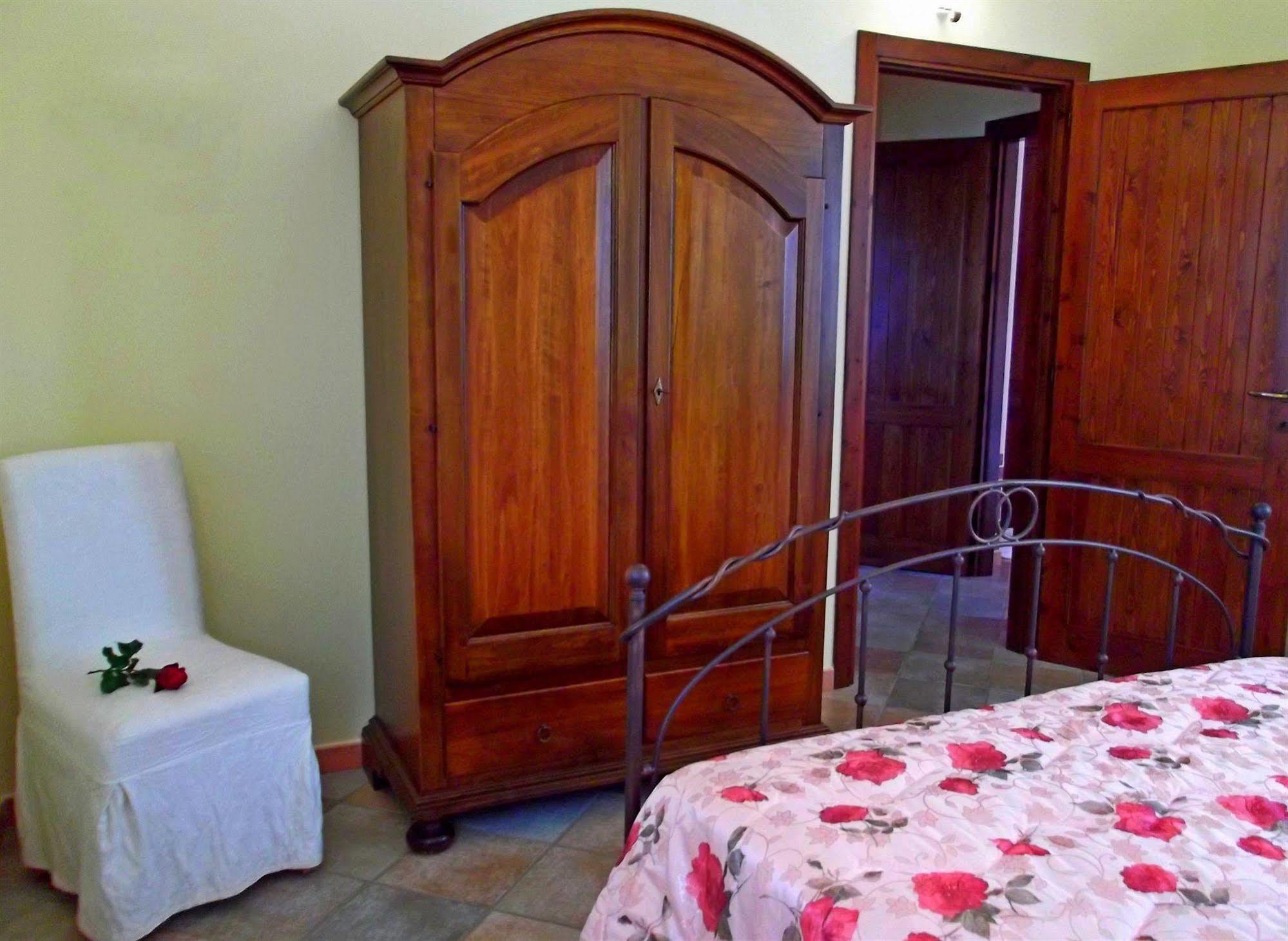Hotel La Corte Rosada Villasimius Εξωτερικό φωτογραφία